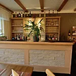 Hotel-restaurant-weingut Kapellenhof