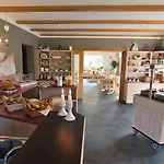 Hotel-restaurant-weingut Kapellenhof 3* Klotten