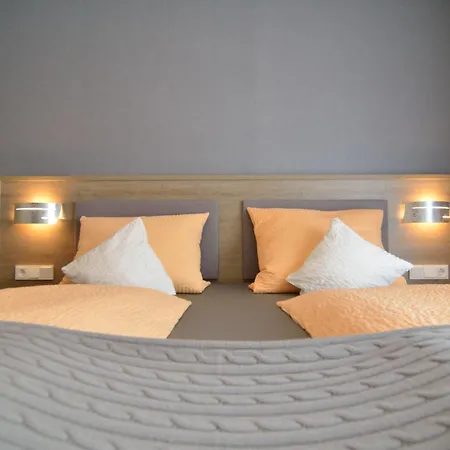 Hotell Hotel-restaurant-weingut Kapellenhof 3*