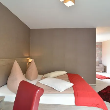 Hotel-restaurant-weingut Kapellenhof Hotel 3*