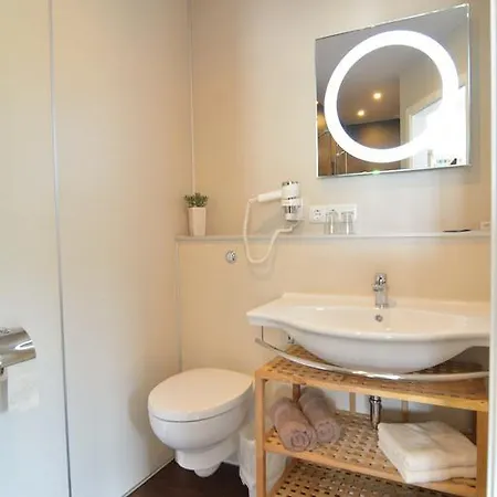 Hotel-restaurant-weingut Kapellenhof 3* Klotten