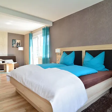 Hotel Hotel-restaurant-weingut Kapellenhof 3*