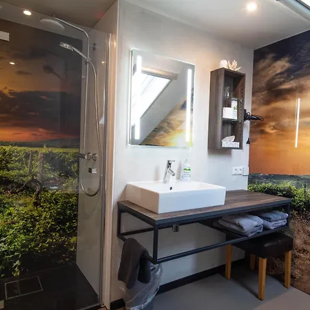 Hotel-restaurant-weingut Kapellenhof 3* Klotten