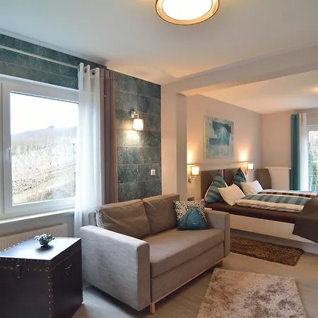 Hotel-restaurant-weingut Kapellenhof 3*
