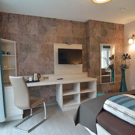 Hotel Hotel-restaurant-weingut Kapellenhof 3*