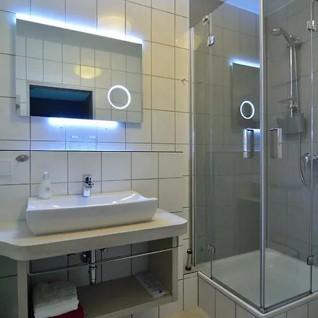 Hotel-restaurant-weingut Kapellenhof 3* Klotten