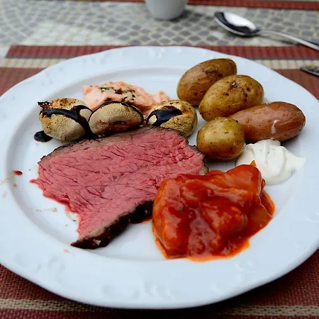 Ξενοδοχείο Hotel-restaurant-weingut Kapellenhof Klotten