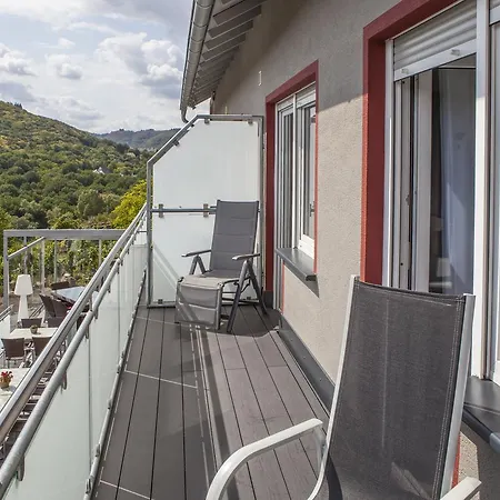 Ξενοδοχείο Hotel-restaurant-weingut Kapellenhof 3*