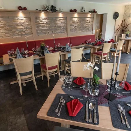 Hotel-restaurant-weingut Kapellenhof 3* Klotten