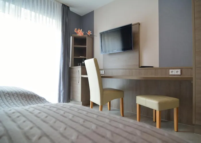 Hotel-restaurant-weingut Kapellenhof Hotell Klotten