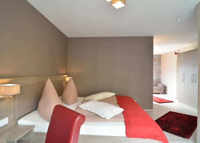 Hotel-restaurant-weingut Kapellenhof Hotel 3*