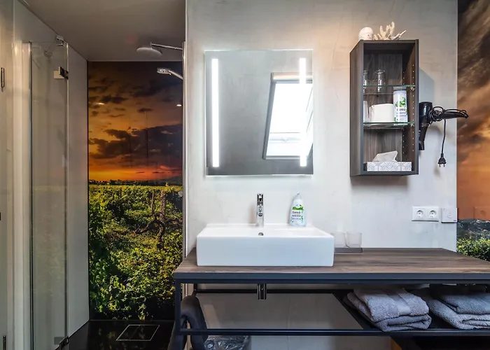 Hotell Hotel-restaurant-weingut Kapellenhof Klotten