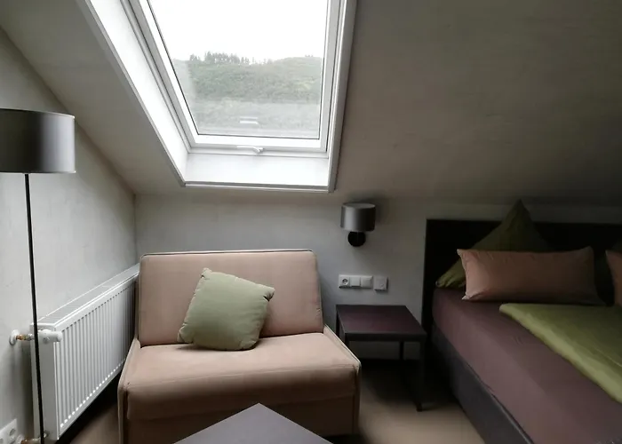 Hotel-restaurant-weingut Kapellenhof Hotel Klotten