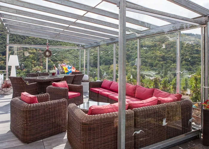 Hotel-restaurant-weingut Kapellenhof Otel Klotten